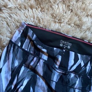 Calvin Klein high waisted capri workout pants
